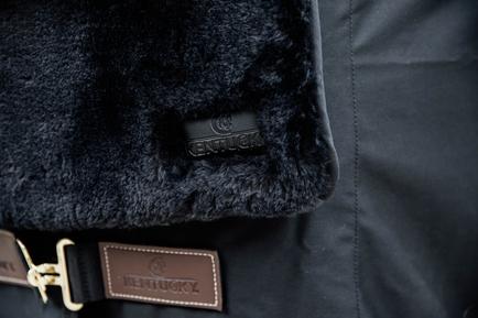 Horse BIB Schulter Schutz Fell