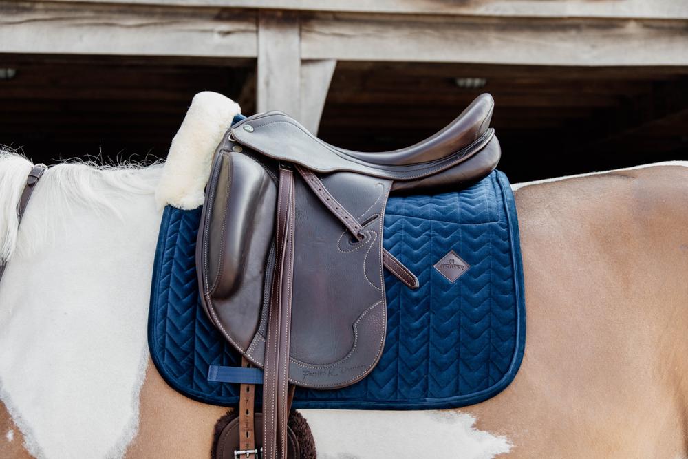 Skin Friendly Schabracke Velvet Dressur - Kentucky Horsewear