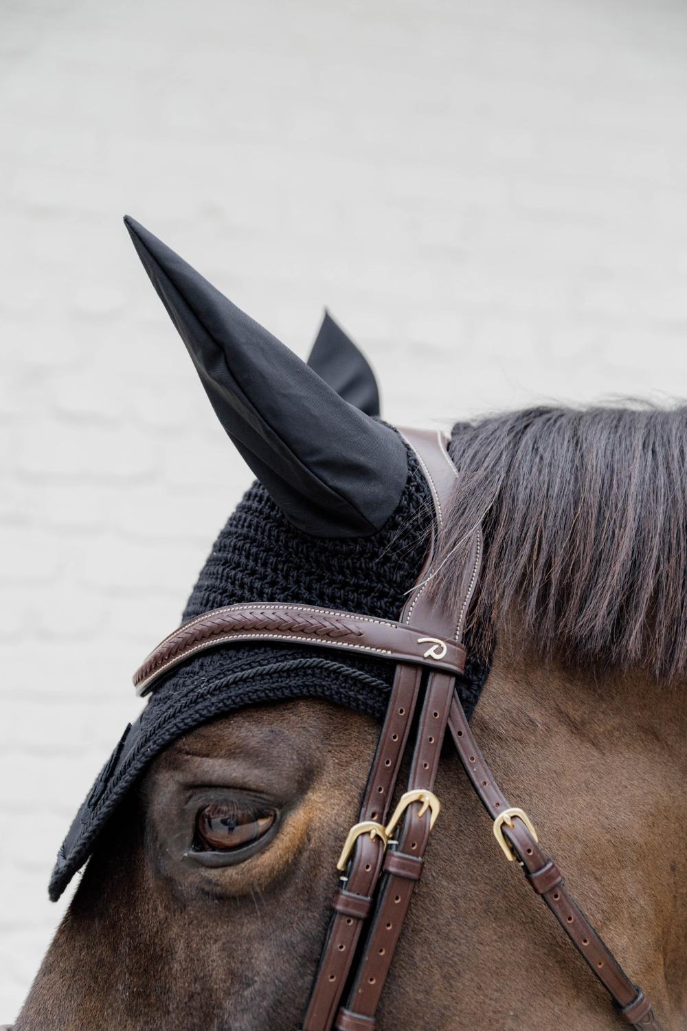 Geflochtene Trense mit schwedischem Reithalfter