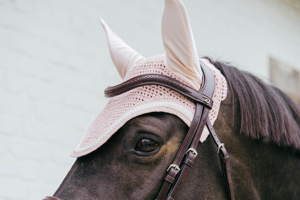 Fliegenhaube Wellington mit geflochtener Kordel - Kentucky Horsewear