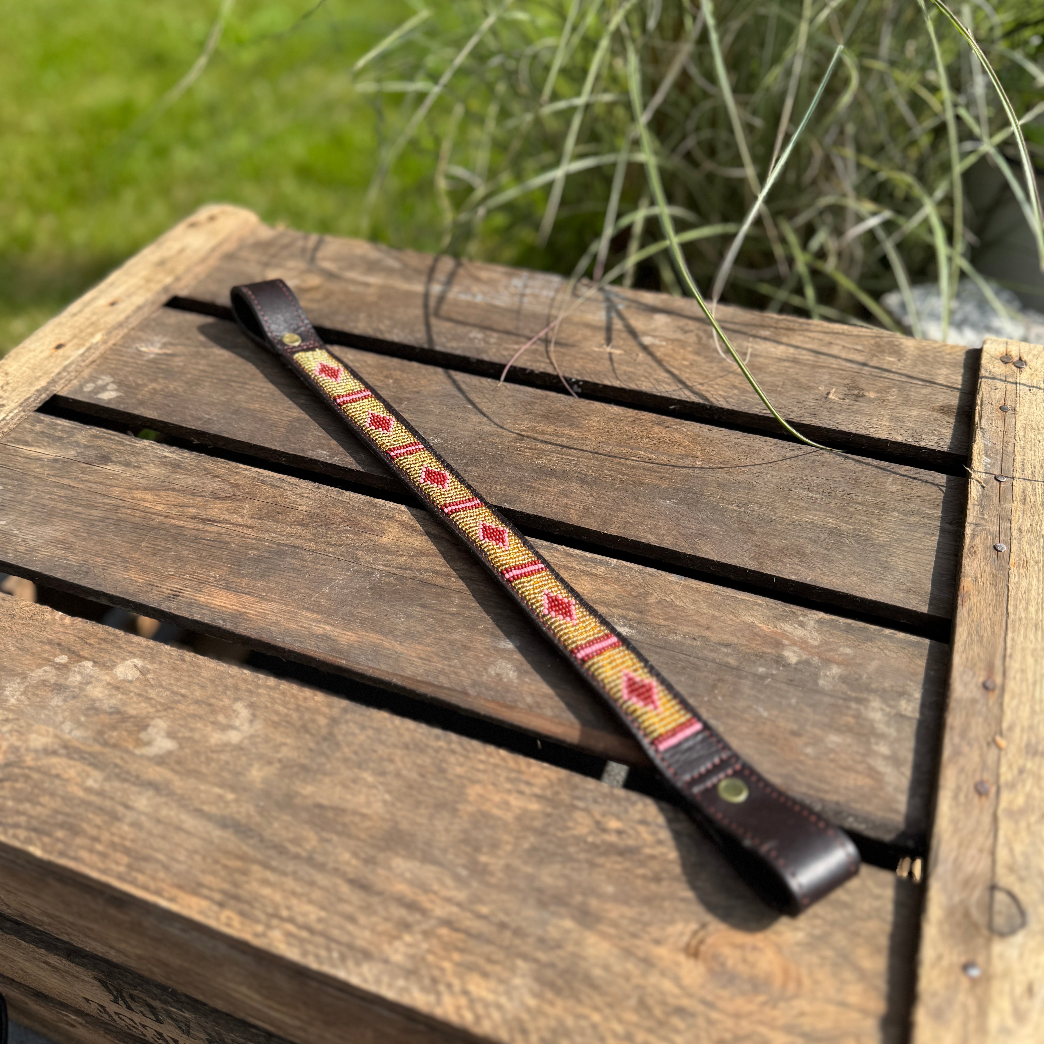 Stirnriemen Perlen Maasai Kollektion