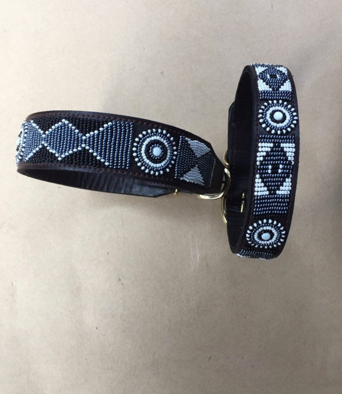Hundehalsband Perlen Maasai Kollektion alle Designs