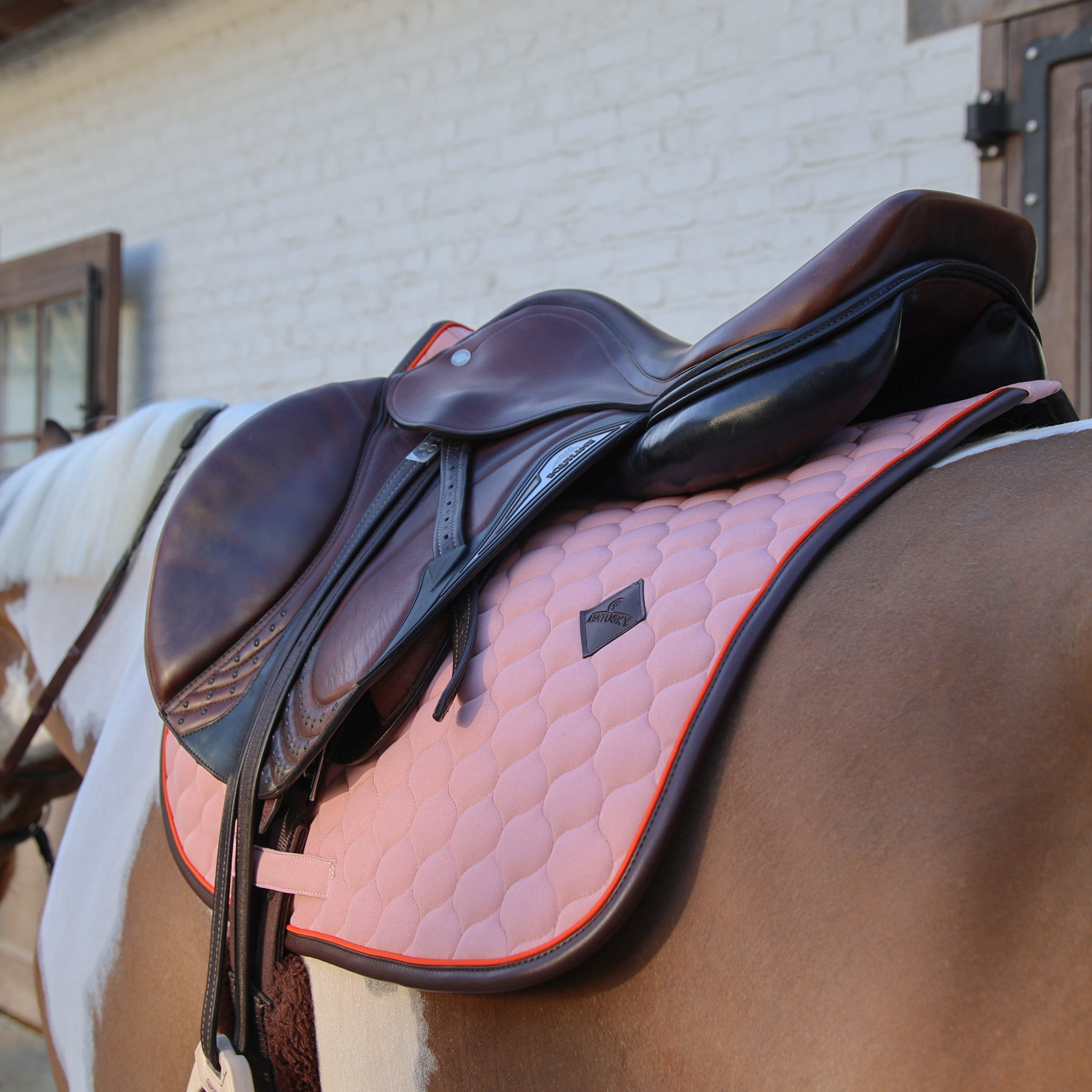 Sattelpad Onion Steppung Leder Neon