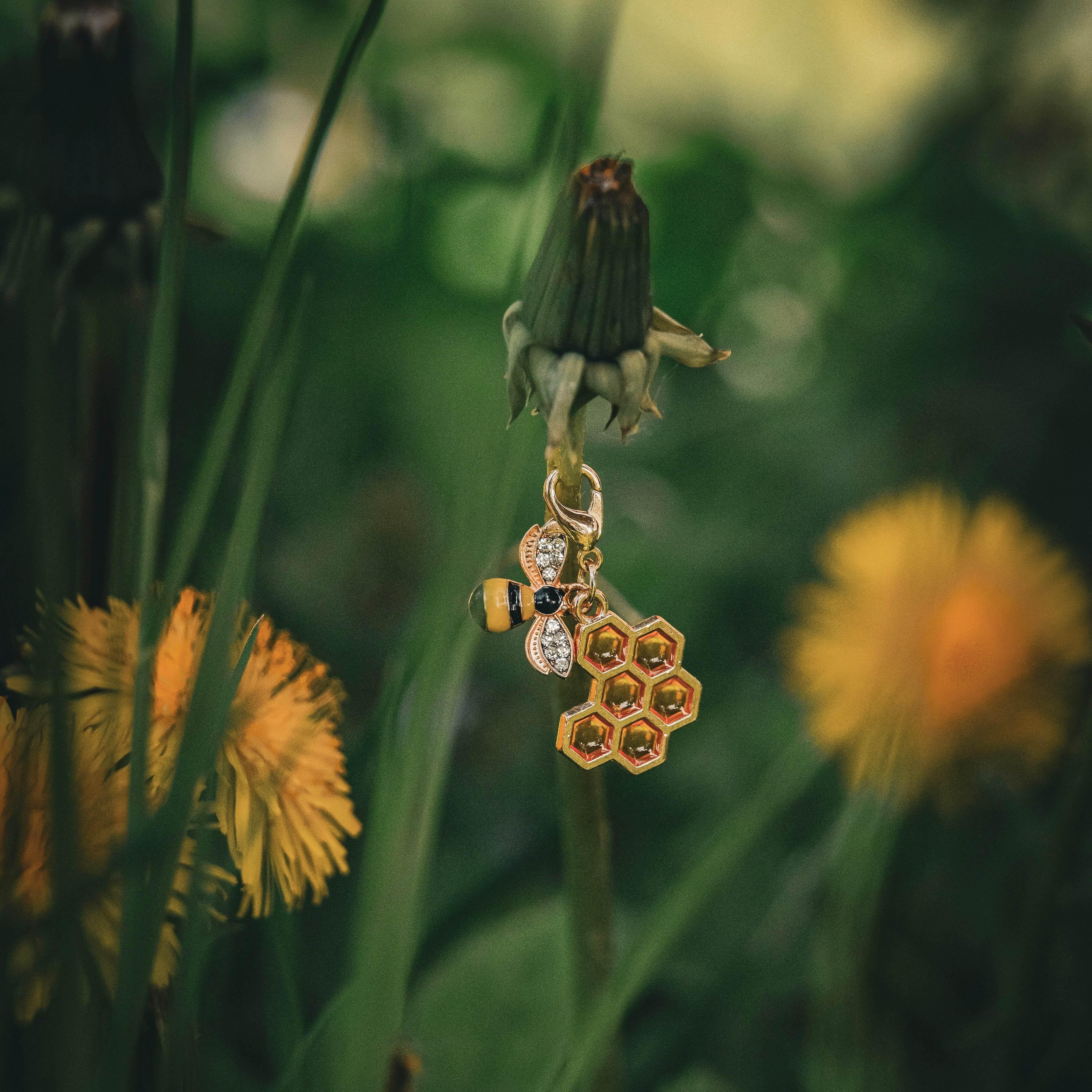 HONEY BEE Charm