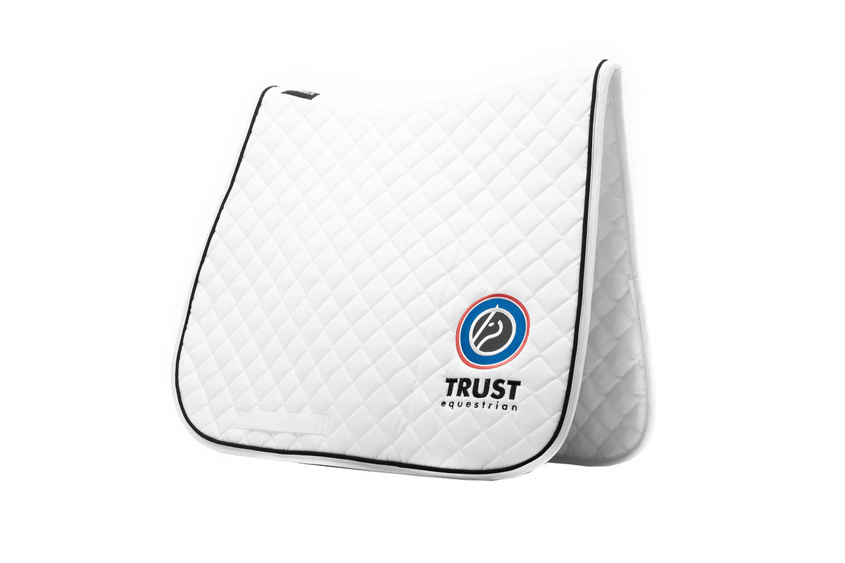 TRUST Schabracke Dressur mit Logo